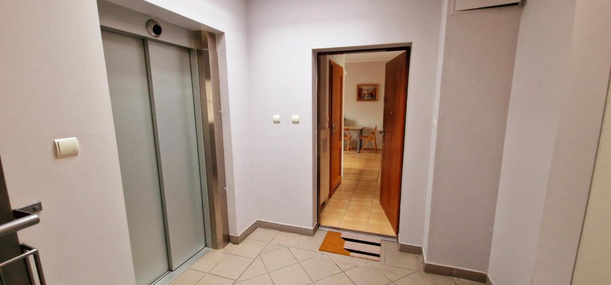 100 Steps From Rynek Apartment Вроцлав Екстериор снимка